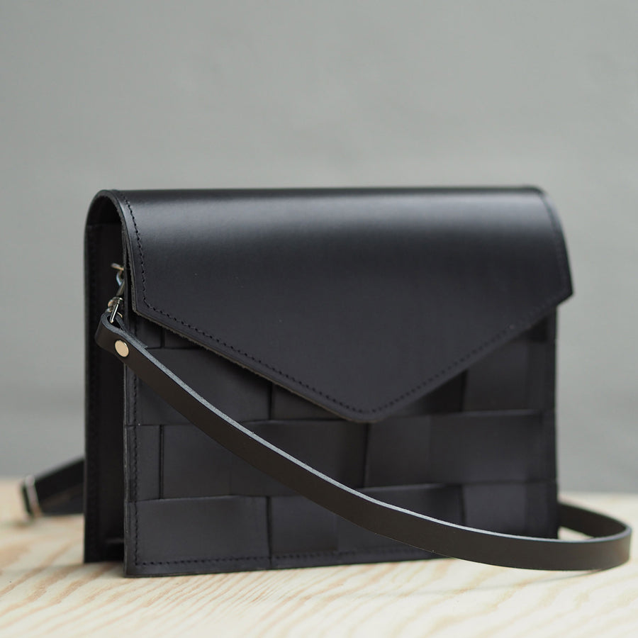 Näver mini shoulder bag — Black