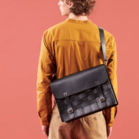 De Näver Rugzak/schoudertas van Eduards accessoriesis een multifunctionele unisex laptoptas, die met behulp van de afneembare riemen eenvoudig van een schoudertas naar een rugzak kan worden getransformeerd.